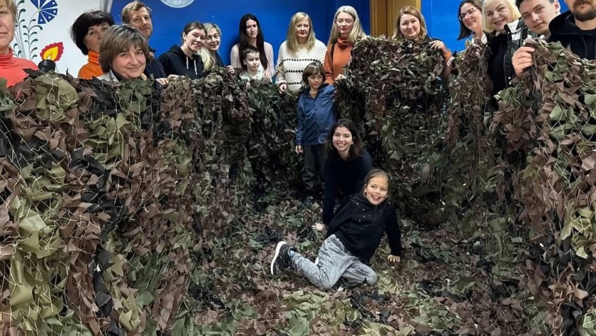 Camouflage Net Weaving